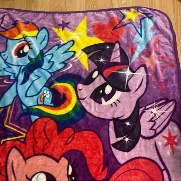My Little Pony Fleece Blanket Pinkie Pie Rainbow Dash Twilight Sparkle Purple - Picture 3 of 8